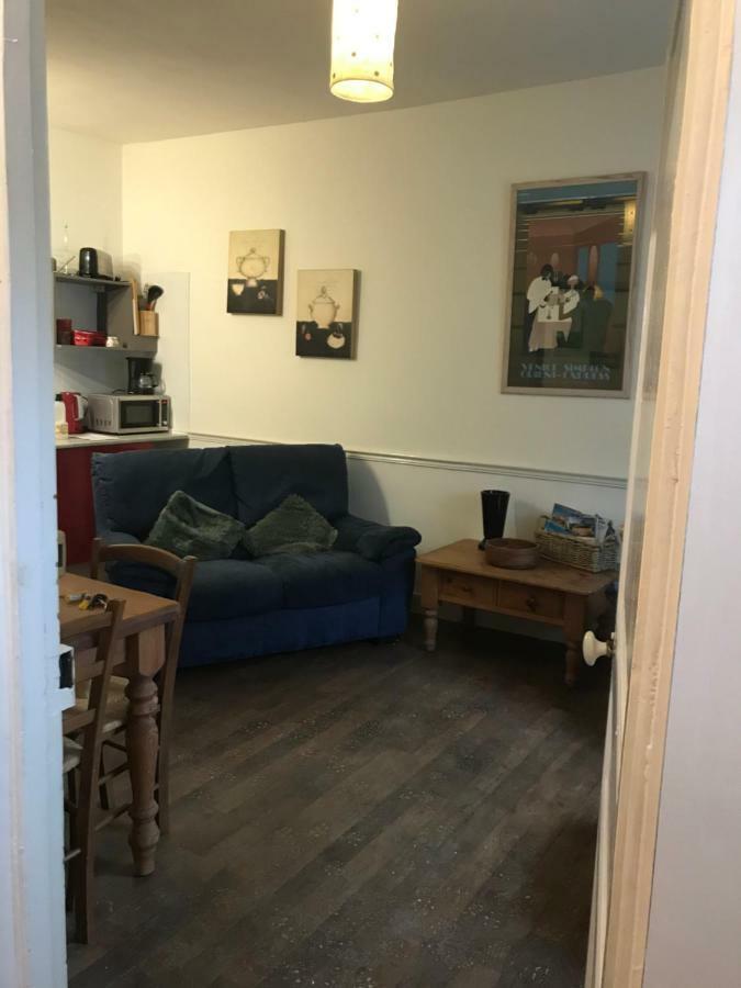 Le Petit Logement Apartment Pre-en-Pail-Saint-Samson Exterior photo